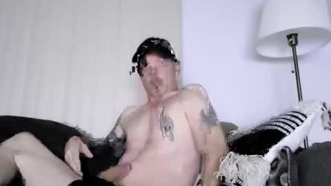 Snapshot of patrickgauvreau666 chatting on October 22, 10:35 pm Charles Tremblay online show from October 22, 10:35 pm