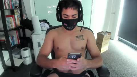 patty online show from March 30, 2:01 am