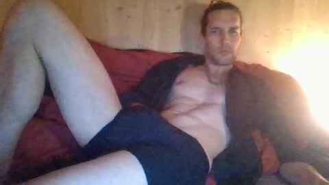 Snapshot of paueriwan chatting on December 7, 10:28 pm paueriwan online show from December 7, 10:28 pm