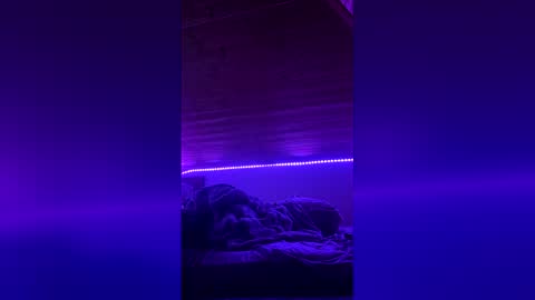 paul8incher online show from March 30, 1:06 am