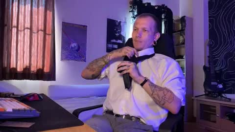 Paul online show from February 9, 2:38 am