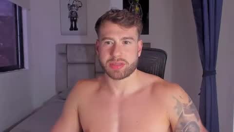 PAUL ROGER online show from February 26, 11:24 pm