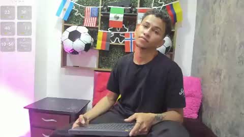 Paul online show from June 27, 6:57 pm