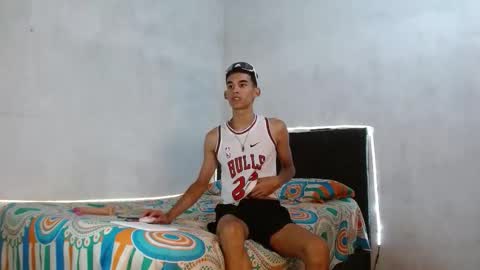 Snapshot of paulosex12 chatting on October 11, 3:32 am paulosex12 online show from October 11, 3:32 am