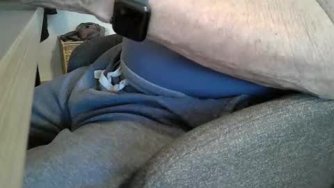 Paul online show from April 10, 6:04 pm