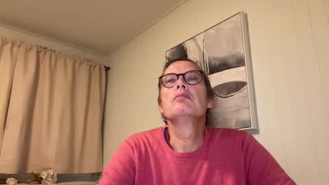 paulwill2377 online show from December 16, 3:46 am