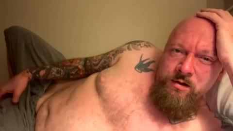 paulyb445 online show from December 3, 1:11 am