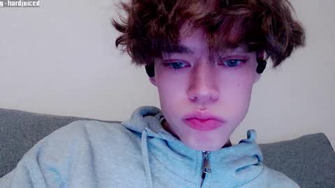 pawclaw online show from February 4, 12:27 am