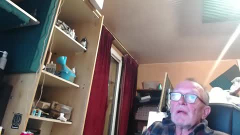 pc8474408 online show from February 21, 3:57 pm