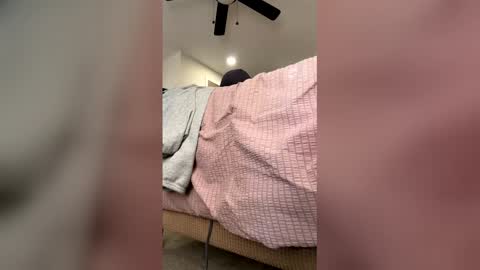 peakingondaddy online show from March 13, 9:10 pm