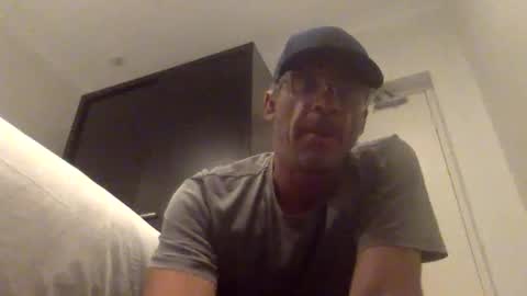 Snapshot of pedro________8 chatting on January 3, 2:54 am pedro________8 online show from January 3, 2:54 am