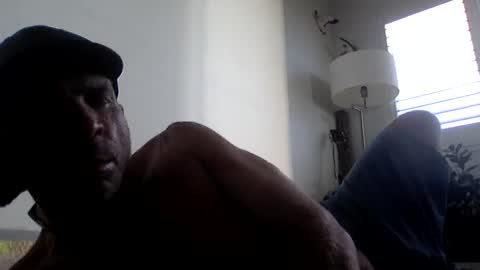 Snapshot of pedro________8 chatting on February 3, 6:13 am pedro________8 online show from February 3, 6:13 am