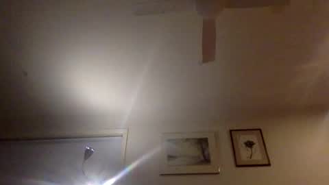 Snapshot of pedro________8 chatting on December 17, 10:55 am pedro________8 online show from December 17, 10:55 am
