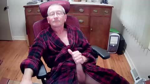 peepingmale online show from January 10, 3:49 pm