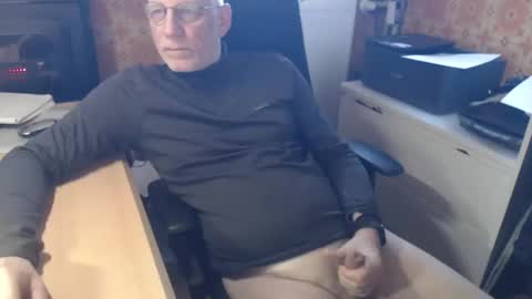 Pemue65 online show from March 2, 8:21 am