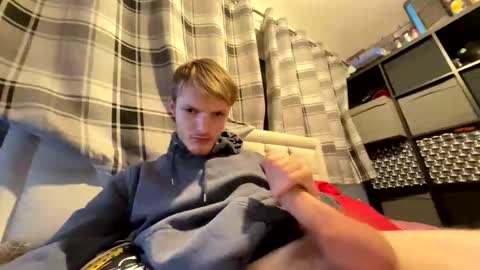 Penguin online show from December 20, 11:01 pm