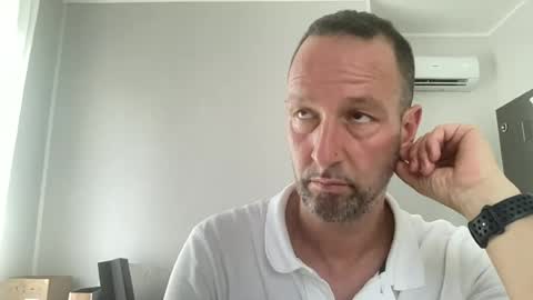 peppinslosqualo online show from June 28, 9:59 am