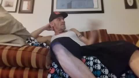 Snapshot of pergatoryhollarboys chatting on September 18, 2:02 am GOON MASTER online show from September 18, 2:02 am