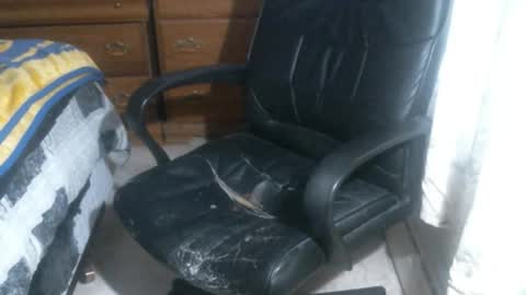 perkymalenipples online show from December 18, 3:08 pm