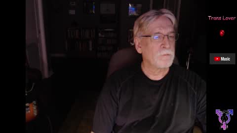 Snapshot of pghk2000 chatting on September 26, 5:05 am George online show from September 26, 5:05 am