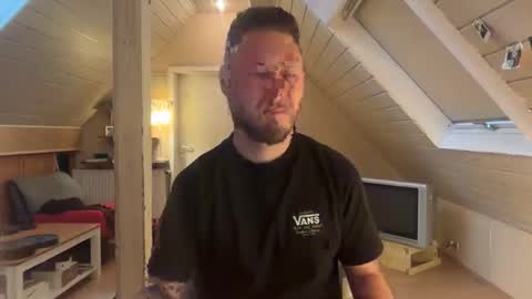 Ben 1995 online show from February 28, 8:46 am