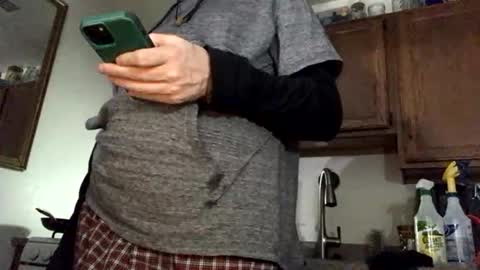 Phil online show from November 18, 4:16 am