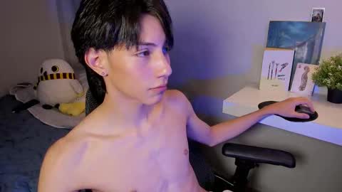 Phil.   INDEPENDENT MODEL online show from February 14, 1:55 am