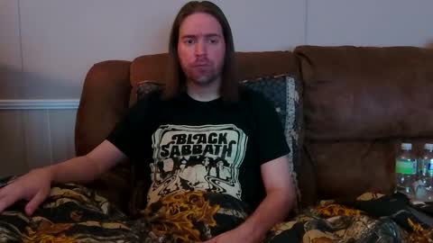 Snapshot of pianoman423 chatting on February 14, 3:00 am Jay online show from February 14, 3:00 am