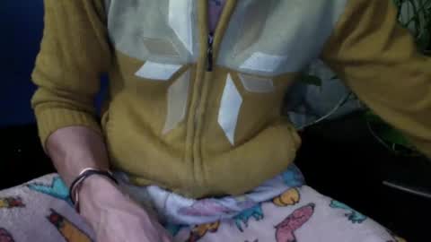 Snapshot of pict8kr chatting on January 14, 3:11 am BEDBULL online show from January 14, 3:11 am