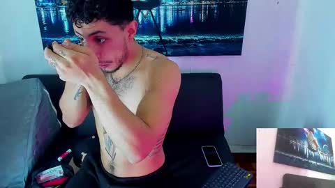 Snapshot of piggy_eddy chatting on September 29, 12:53 am Eddy Brock... Its a pleasure to talk to... online show from September 29, 12:53 am