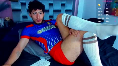 Snapshot of piggy_eddy chatting on February 3, 1:08 pm Eddy Brock... Its a pleasure to talk to... online show from February 3, 1:08 pm