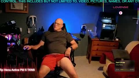 Snapshot of pilot_dave_69 chatting on October 3, 6:57 pm Dave online show from October 3, 6:57 pm