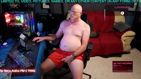 Snapshot of pilot_dave_69 chatting on September 14, 4:36 am Dave online show from September 14, 4:36 am