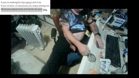 pini_z online show from January 5, 12:10 pm