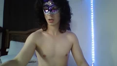 im new im pink starlight online show from October 12, 10:48 pm