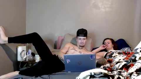 pippylongdickin online show from December 1, 5:32 am