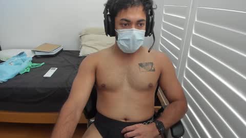 Snapshot of pjsthegamer1 chatting on February 18, 4:48 am patty online show from February 18, 4:48 am