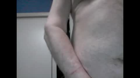 Snapshot of pleaser27188 chatting on February 10, 8:42 am pleaser27188 online show from February 10, 8:42 am