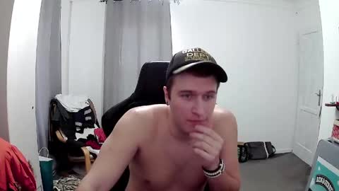 plkrisztian online show from April 30, 8:43 am