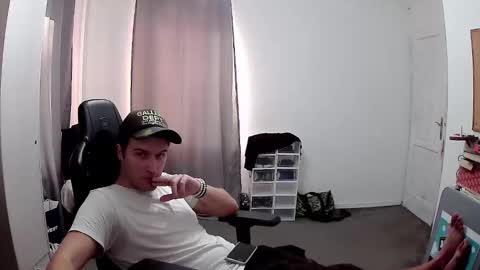 Snapshot of plkrisztian chatting on October 9, 2:55 pm plkrisztian online show from October 9, 2:55 pm