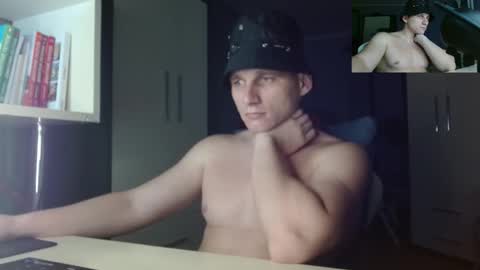 Poliglot online show from December 1, 7:50 pm