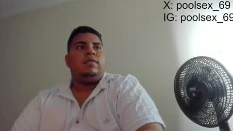 Snapshot of poolsexx_69 chatting on September 13, 6:53 pm poolsexx_69 online show from September 13, 6:53 pm