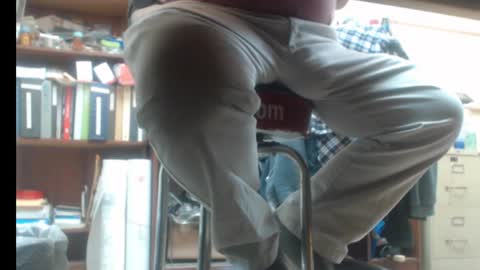 Pop online show from December 7, 1:40 pm