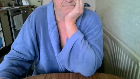 poshman65 online show from November 23, 12:27 pm