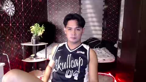 Snapshot of posiedon_cums chatting on October 4, 9:36 am VEeeAsian online show from October 4, 9:36 am