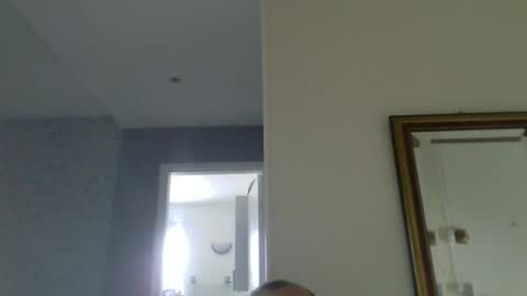Snapshot of pourquoi_toi chatting on September 25, 3:22 pm pourquoi_toi online show from September 25, 3:22 pm