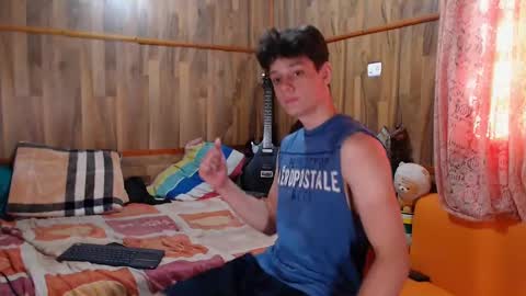 Snapshot of powertwinky chatting on February 2, 8:30 pm chris independent  online show from February 2, 8:30 pm