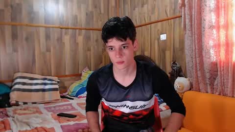 Snapshot of powertwinky chatting on January 28, 9:19 pm chris independent  online show from January 28, 9:19 pm