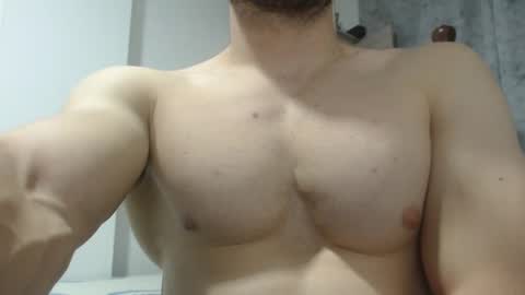 Snapshot of preettyboyx chatting on February 7, 12:53 am JUAN online show from February 7, 12:53 am
