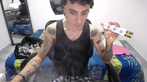 Plux online show from March 12, 6:26 pm